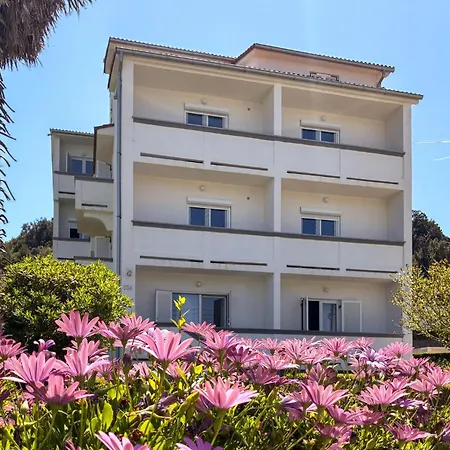 Apartment 1 Bedroom Cozy In Rab Supdraga Supetarska Draga