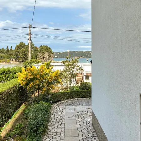 1 Bedroom Cozy In Rab Supdraga Apartment *
